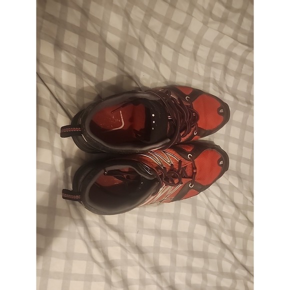 The North Face Red/Black Sneakers Size 11 Running Shoes Men's - Picture 10 of 14